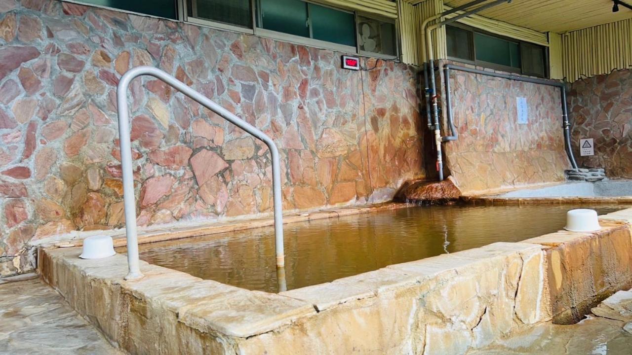 לינה וארוחת בוקר טאימאלי 山水妍溫泉會館-台東館 מראה חיצוני תמונה